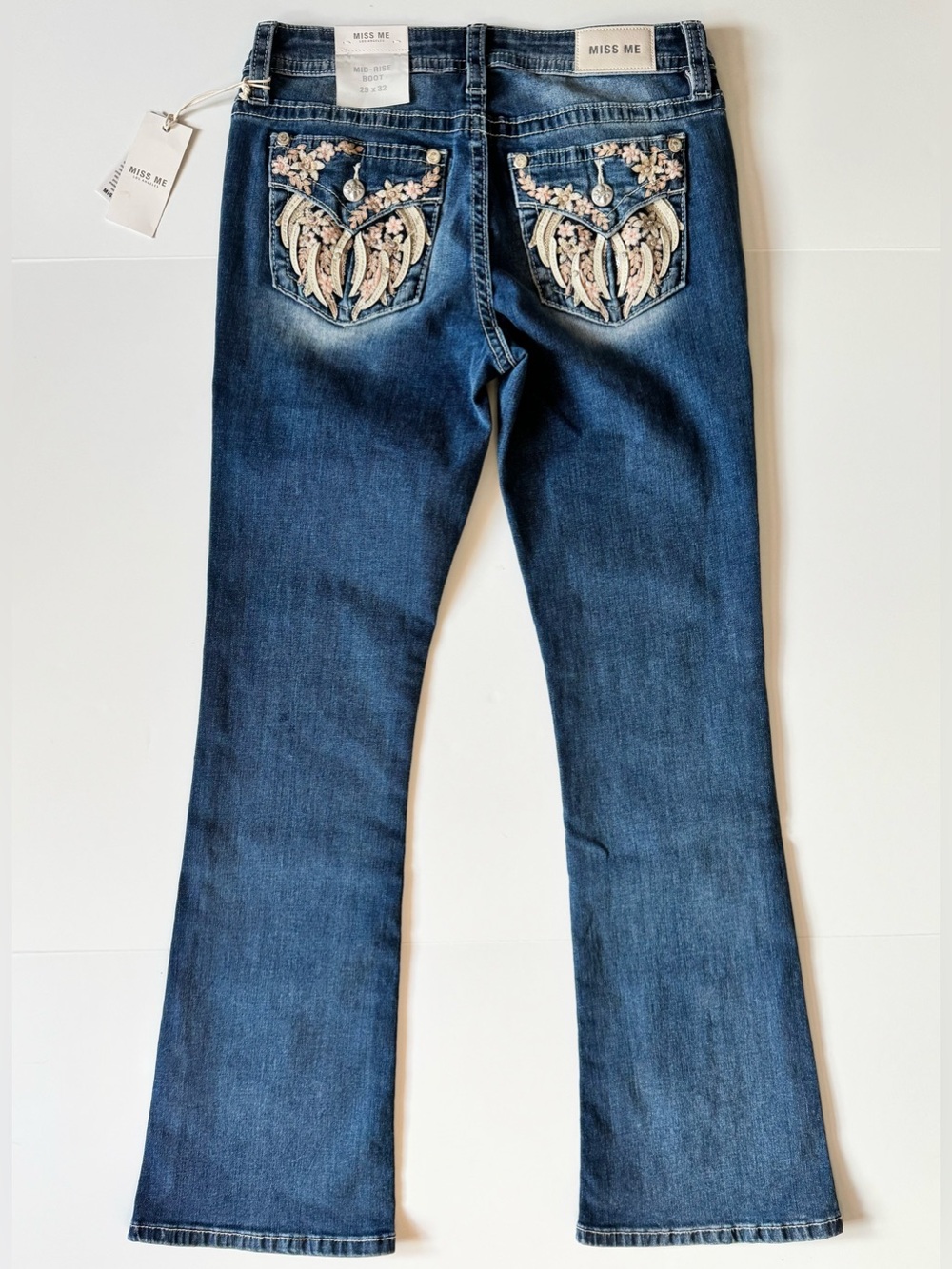 MISS ME Falling Flowers Bootcut Jeans, Medium Wash Blue, NWT, Women’s Size 29